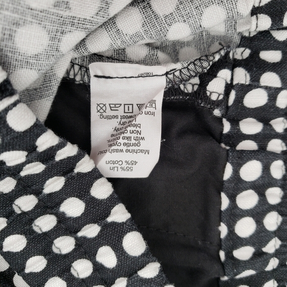 j. Crew Factory Polka Dot Pull-on Black and White Shorts, Size 8 - Picture 6 of 6